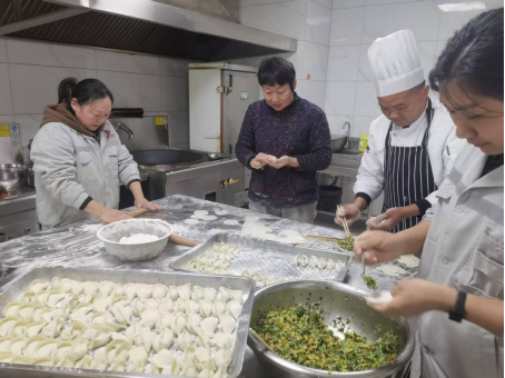 情暖冬至 饺香四溢——中耐工程科技有限公司举办员工包饺子活动迎接冬至